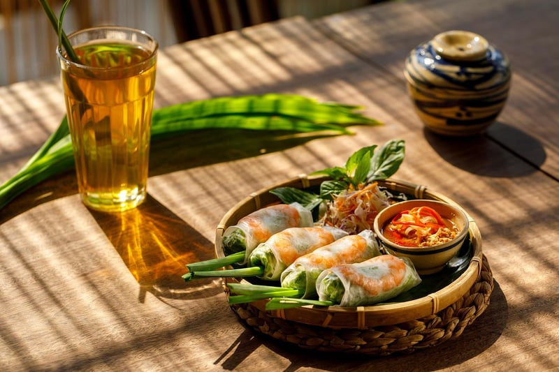 Street Food - Vietnam Spring Rolls